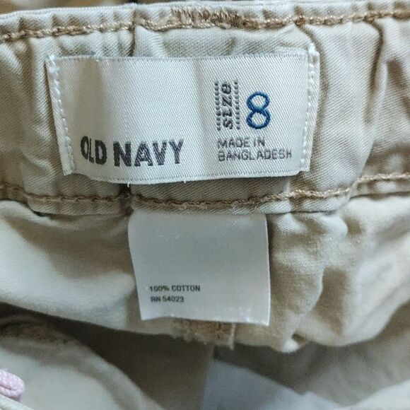 Old Navy Bermuda shorts size 8 khaki shorts cotton summer beach vacation - Picture 2 of 7
